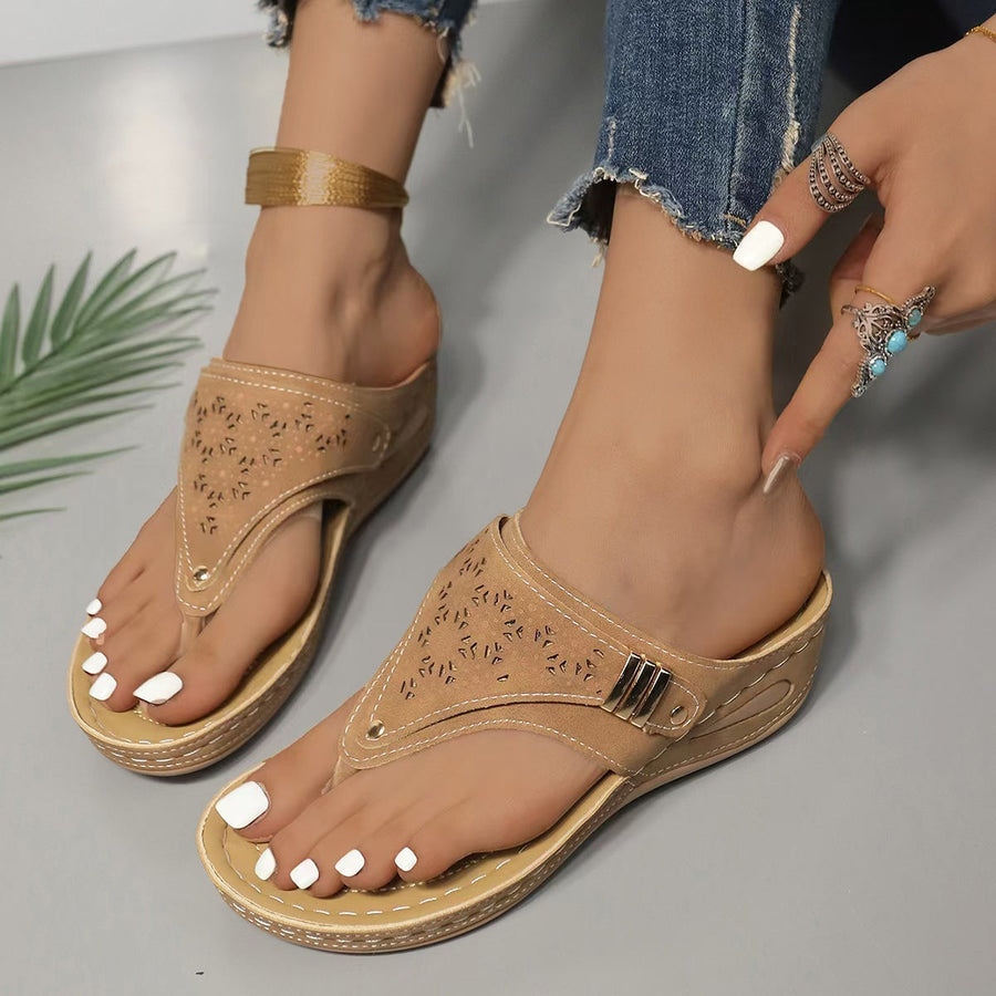 CALIRA™ | BEQUEME KEILSANDALEN