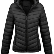 Moderne Pufferjacke Mit Reißverschluss Für Damen | Schräge Taschen