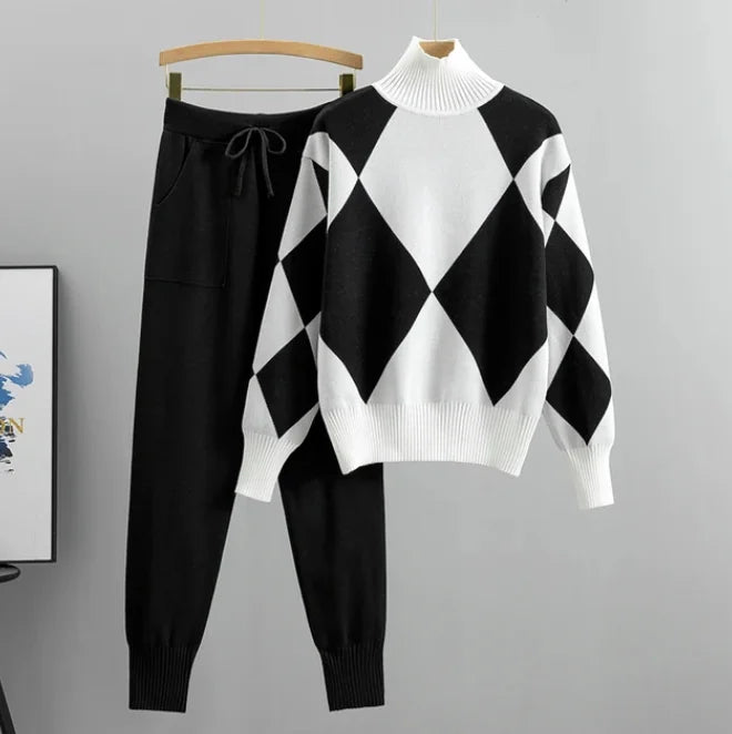 Geometrisches Damen-Set mit Pullover und Jogginghose