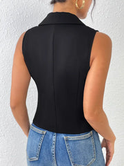 Kurzärmelige Damenweste mit modernen Details - eleganter Stil
