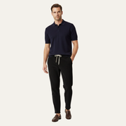 Herren Hose mit elastischem Bund und Kordelzug sowie geradem Bein
