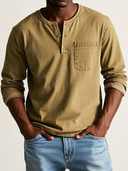 Herren Langarm-Henleyshirt mit Knopfleiste und Brusttasche