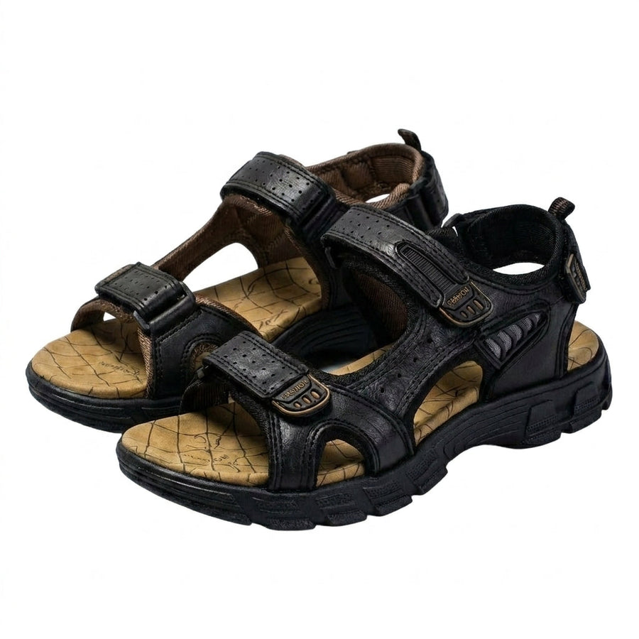 Herren-Sandalen mit drei verstellbaren Klettverschlussriemen und profilierter Laufsohle