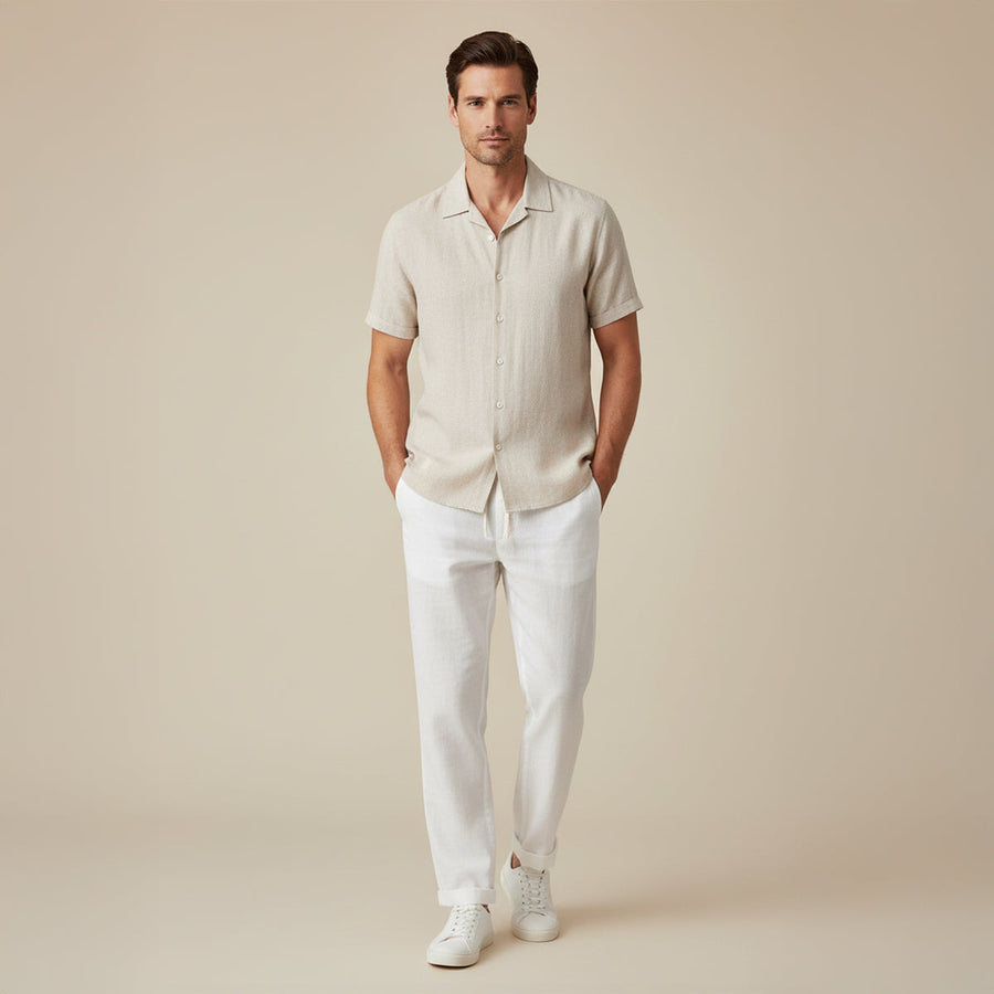Herren-Set aus Kurzarmhemd mit Reverskragen und Hose mit Kordelzug