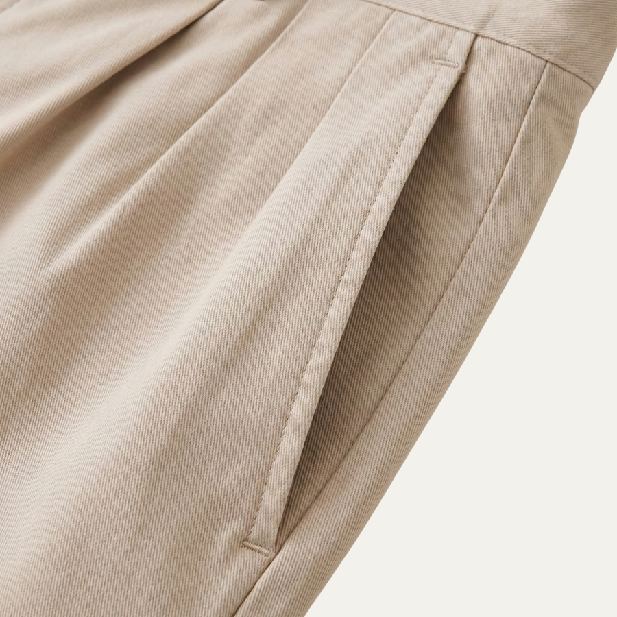 Herren Shorts mit Falten und Gürtel