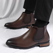 Herren Stiefeletten mit elastischen Seiteneinsätzen und Zuglaschen