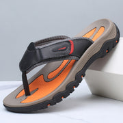 Herren-Zehentrenner-Sandalen mit breiten Riemen und profilierter Sohle