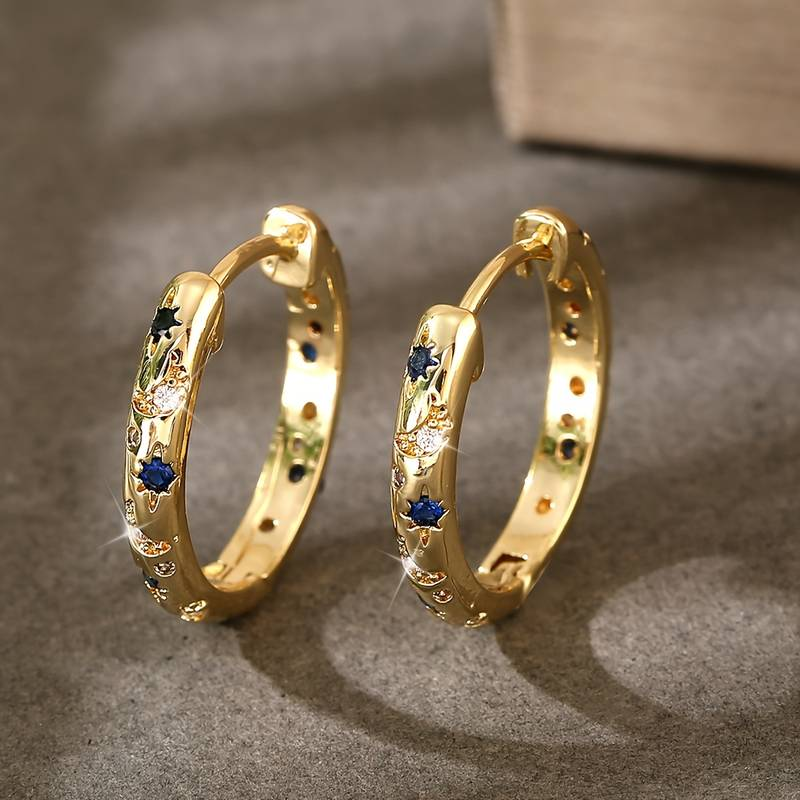 Vintage goldene und diamantierte Ohrringe