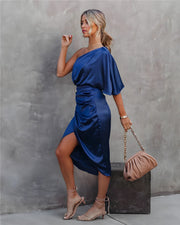 Ottilie - Elegantes One-Shoulder-Abendkleid aus Satin | Asymmetrisches Partykleid aus Satin mit Rüschen