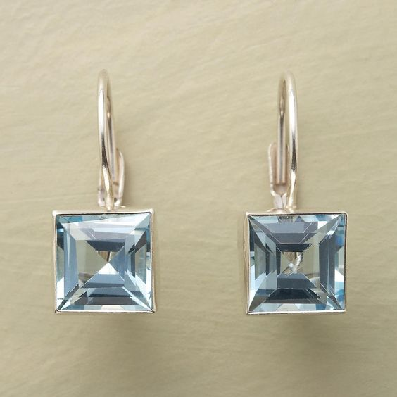 Vintage Ohrringe mit blauem Kristall-Quadrat