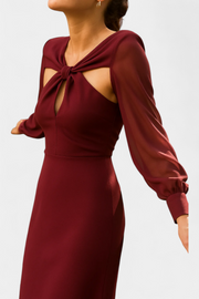Julissa Midi-Kleid in Burgunderrot mit gebundenem Detail und offenem Rücken