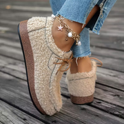 Odeya – Weiche Sherpa-Schnürschuhe