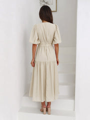 Elegantes Maxikleid mit Puffärmeln für jeden Anlass