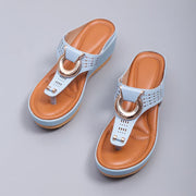 Theresa | Sommerliche Sandalen mit Kettenverzierung