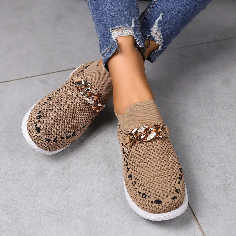 Sportliche Damen-Turnschuhe aus atmungsaktivem Stoff mit Zierkette - Mariela