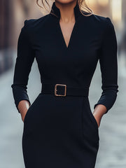 Schwarzes Etuikleid mit Gürtel für Damen | Stehkragen