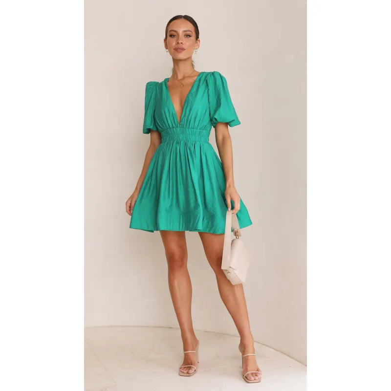 Elegantes ärmelloses Minikleid – Veganer Leder-Look