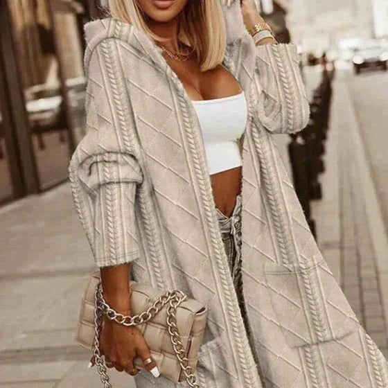 Cytheria – Long-sleeved cable-knit hooded cardigan