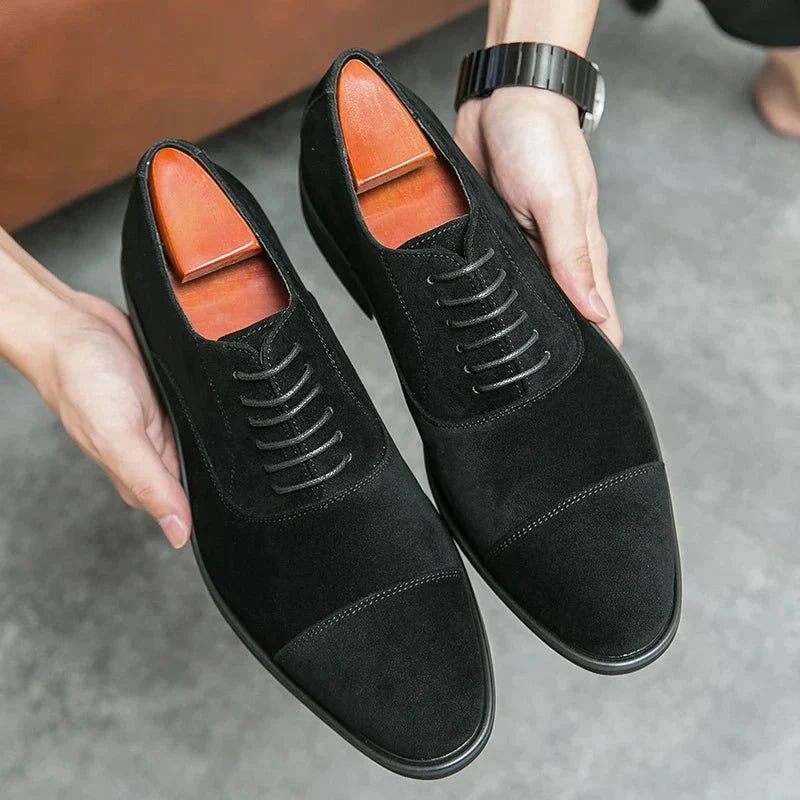 Klassischer Herren Oxford Schuhe Mit Cap-Toe