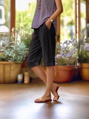 Knielange Damen-Leinenshorts mit weitem Bein