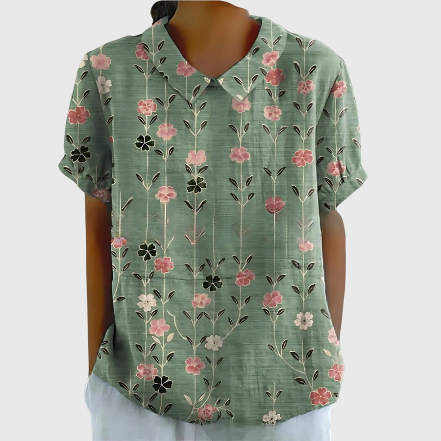 Kurzärmelige Damenbluse mit Blumenmuster und Bubikragen