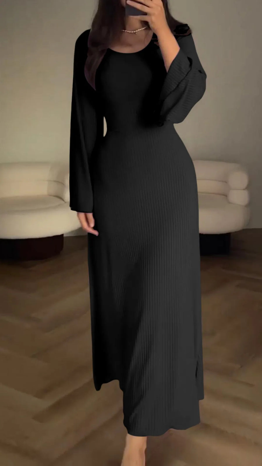 Renate - Elegantes, geripptes, langärmliges, figurbetontes Maxikleid | Schickes, schwarzes, geripptes, figurbetontes Maxikleid