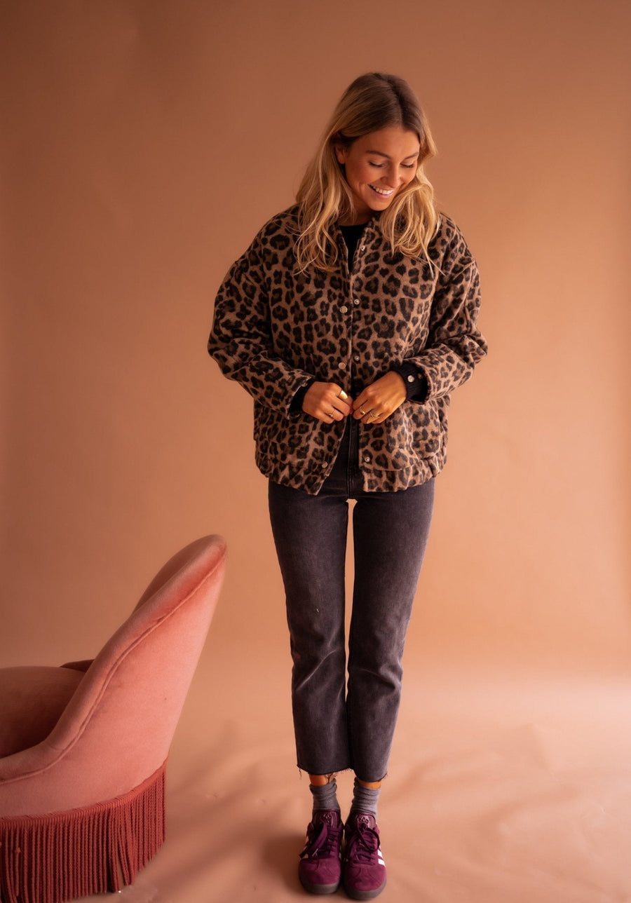 Damen Bomberjacke mit Leopardenmuster – Trendige Übergangsjacke