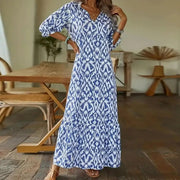 Sommerkleid mit V-Ausschnitt