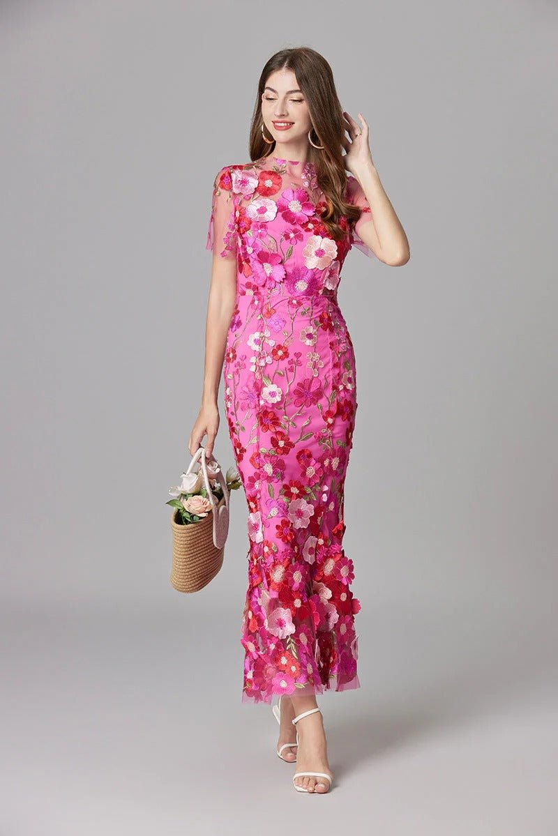 Elfriede | Maxi-Kleid ärmellos mit 3D-Blumen-Applikationen