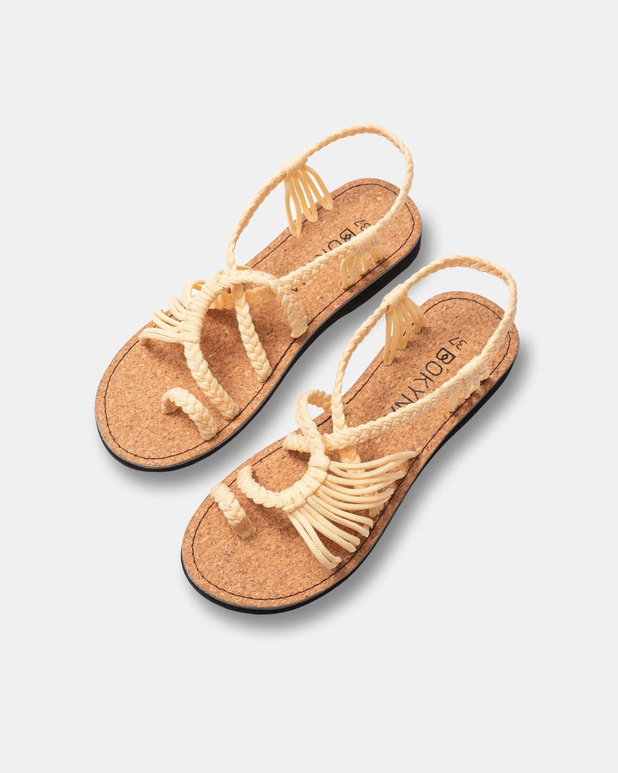 Mica - Spaziergang bei Sonnenuntergang: Flache Sandalen mit geflochtenen Riemen | Bunte geflochtene Sommersandalen