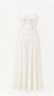 Weißes Boho-Maxikleid mit Schmetterling-Muster | Ibiza-Stil