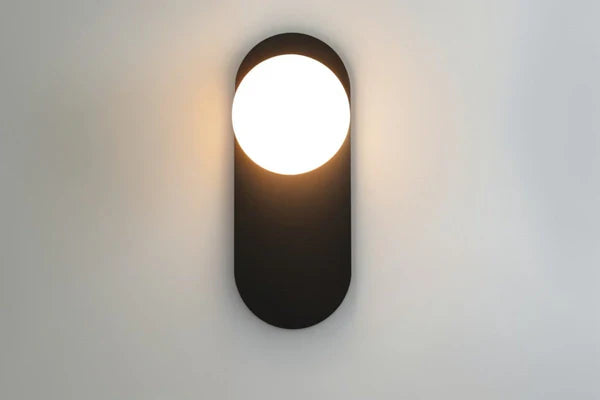 Moderne Kugel Wandleuchte – Elegante LED Wandlampe im Gold Design