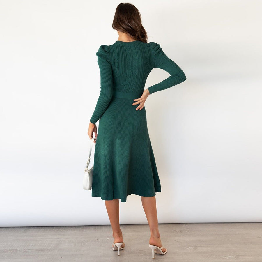 Nora – Feinstrick-Kleid mit Taillengürtel und Strukturmuster