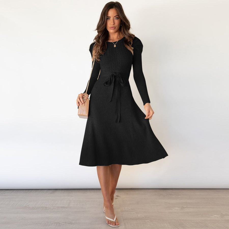 Nora – Feinstrick-Kleid mit Taillengürtel und Strukturmuster