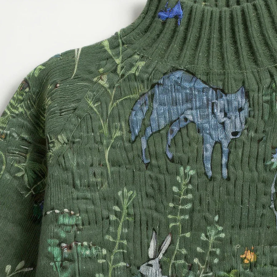 HANA | GEMÜTLICHER STRICKPULLOVER MIT WALDMOTIV
