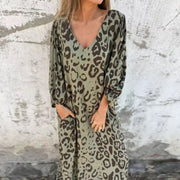 Luisa | Plus Size Kleid Leopard Print V-Ausschnitt Langarm