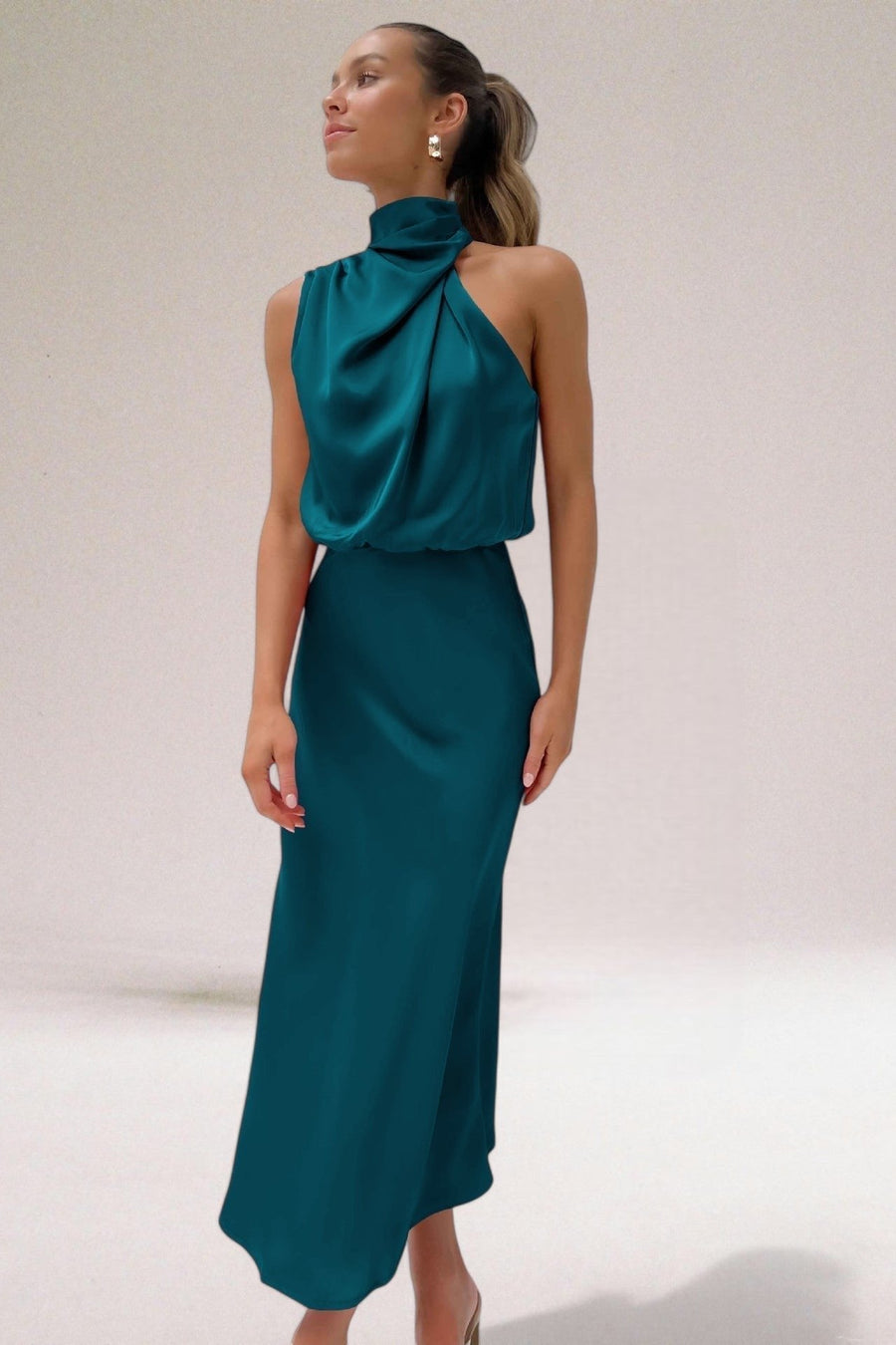 Marie | Plus Size Neckholder Kleid Elegant Satin Abendkleid Lang