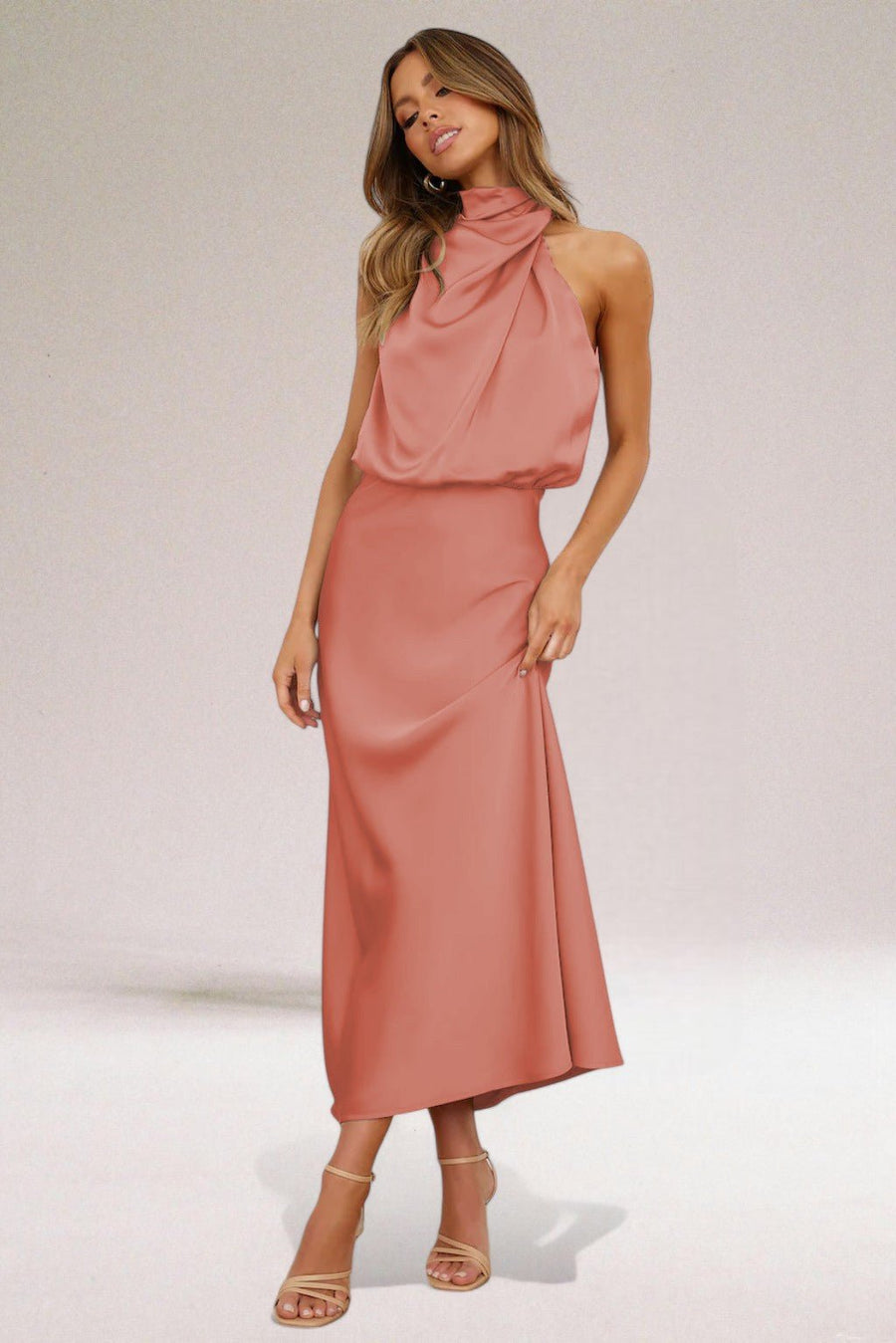 Marie | Plus Size Neckholder Kleid Elegant Satin Abendkleid Lang