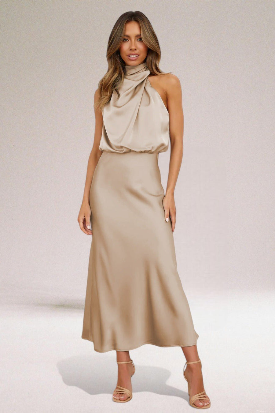 Marie | Plus Size Neckholder Kleid Elegant Satin Abendkleid Lang