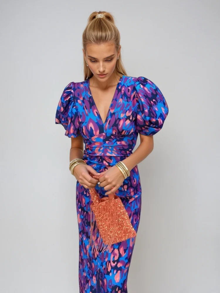 Elena | Auffälliges Halblanges Kleid mit Puffärmeln