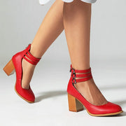 Leonie | Pumps Dreifach Schnallen Blockabsatz Leder Optik