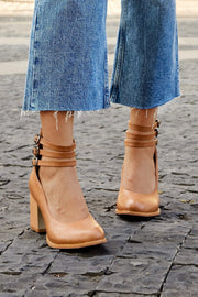 Leonie | Pumps Dreifach Schnallen Blockabsatz Leder Optik