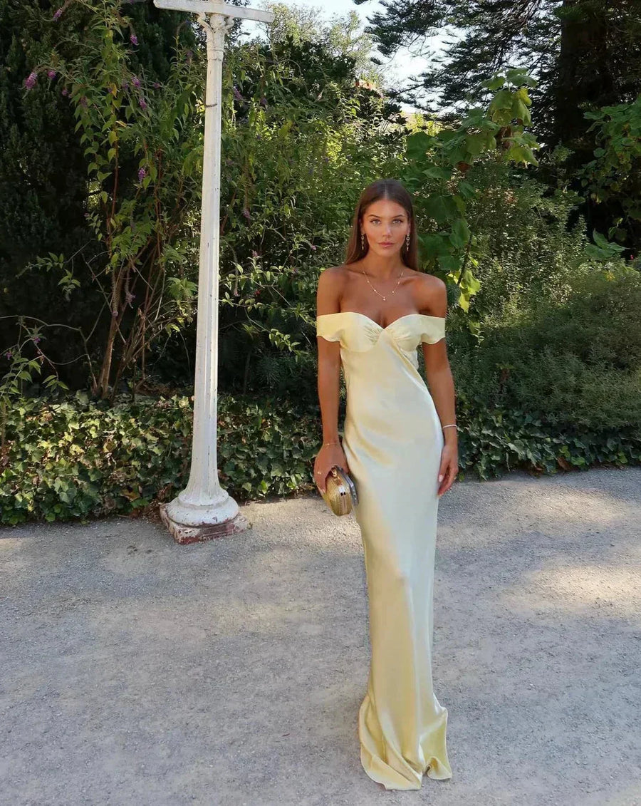 Gelbes, schulterfreies Maxikleid aus Satin für Damen