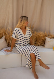 SOPHIA™ | Das gestreifte Strickkleid