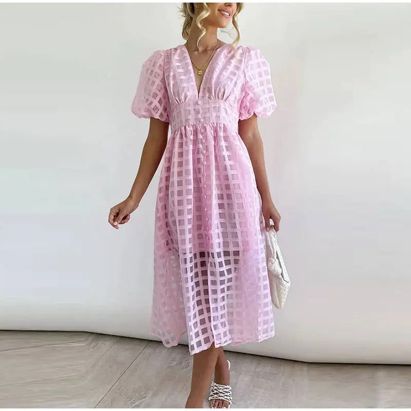Midi-Kleid mit Karomuster – Luftiges Sommerkleid mit V-Ausschnitt & Puffärmeln