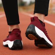 Orthopädische Damenschuhe mit breitem Leisten