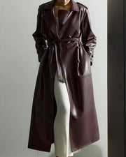 Cassy Kunstleder Maxi Trenchcoat