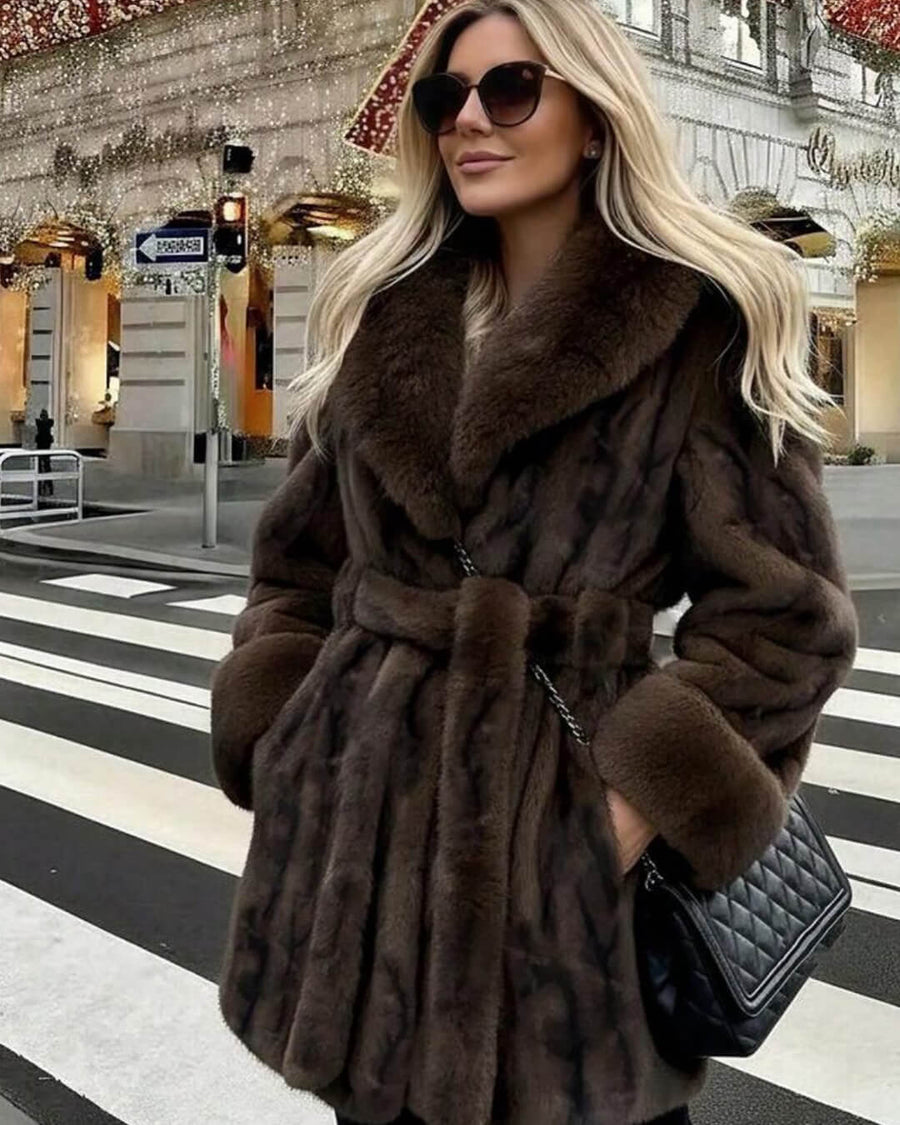Louise Kunstfellmantel