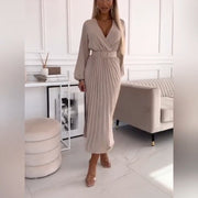 TILLIE - ELEGANTES MIDIKLEID MIT PLISSEE
