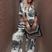 Dulcina – Bedrucktes Oberteil Mit V-Ausschnitt Und Passender Hose Mit Weitem Bein